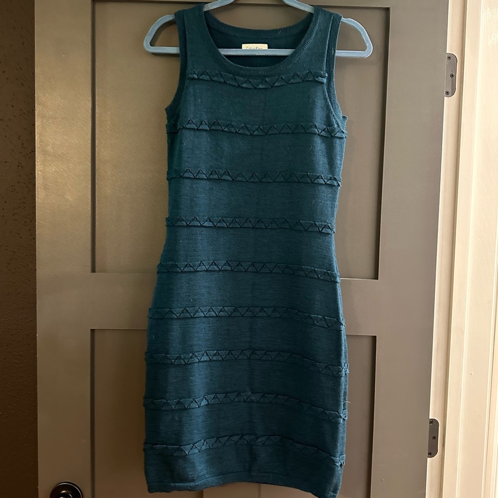 XS Calvin Klein sleeveless sweater dress
